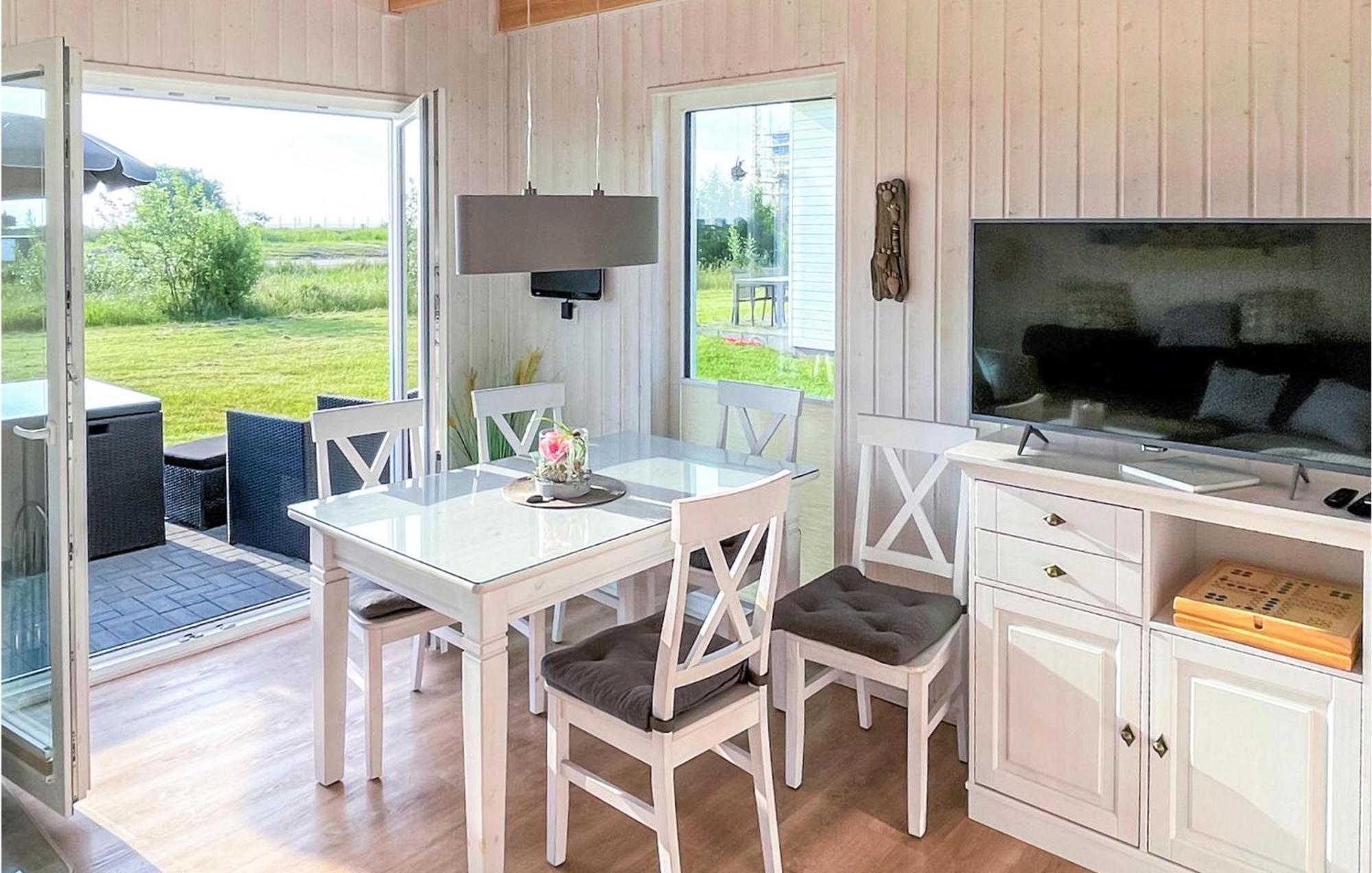 Stunning Home In Ostseeresort Olpenitz With Sauna Buitenkant foto
